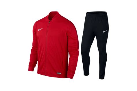 Trainingspakken van Nike online kopen 